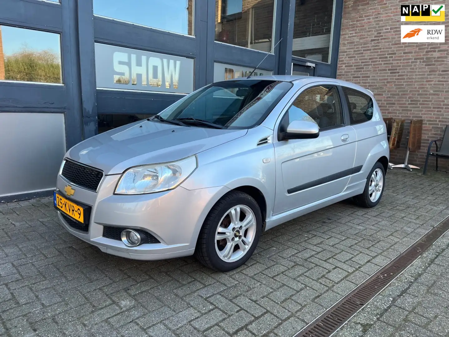 Chevrolet Aveo 1.2 16V LS Grijs - 1