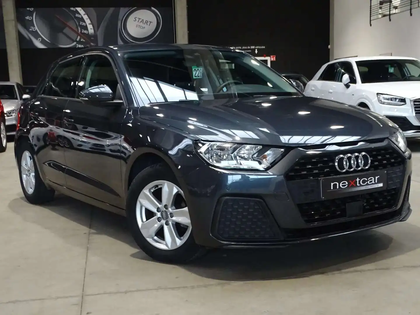 Audi A1 25TFSI SportBack **NAVI-CRUISE-VIRTUAL-PARKING** Gris - 2