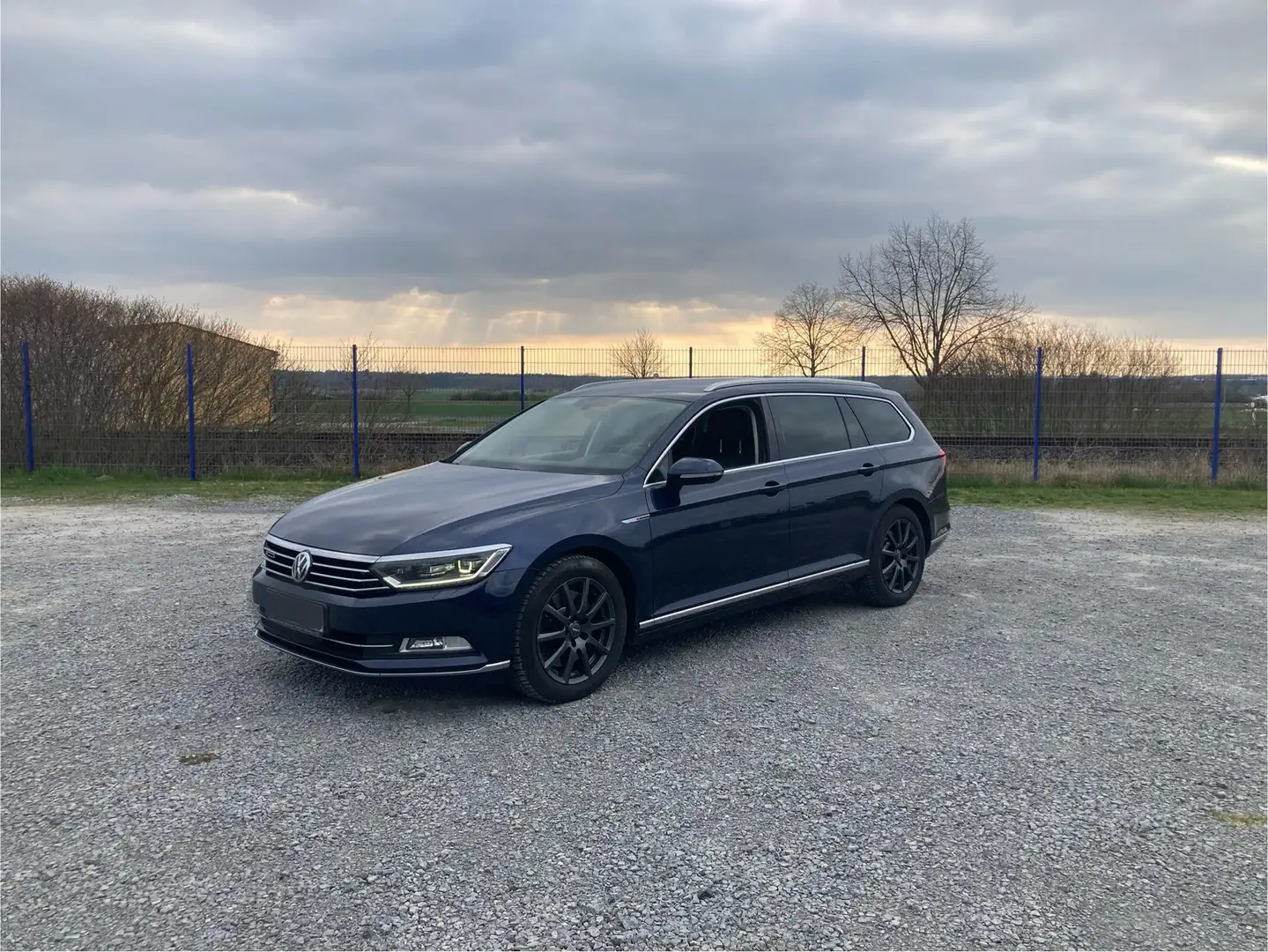 Volkswagen Passat Variant 2.0 TDI SCR 4Motion DSG (BMT) Highline - 2
