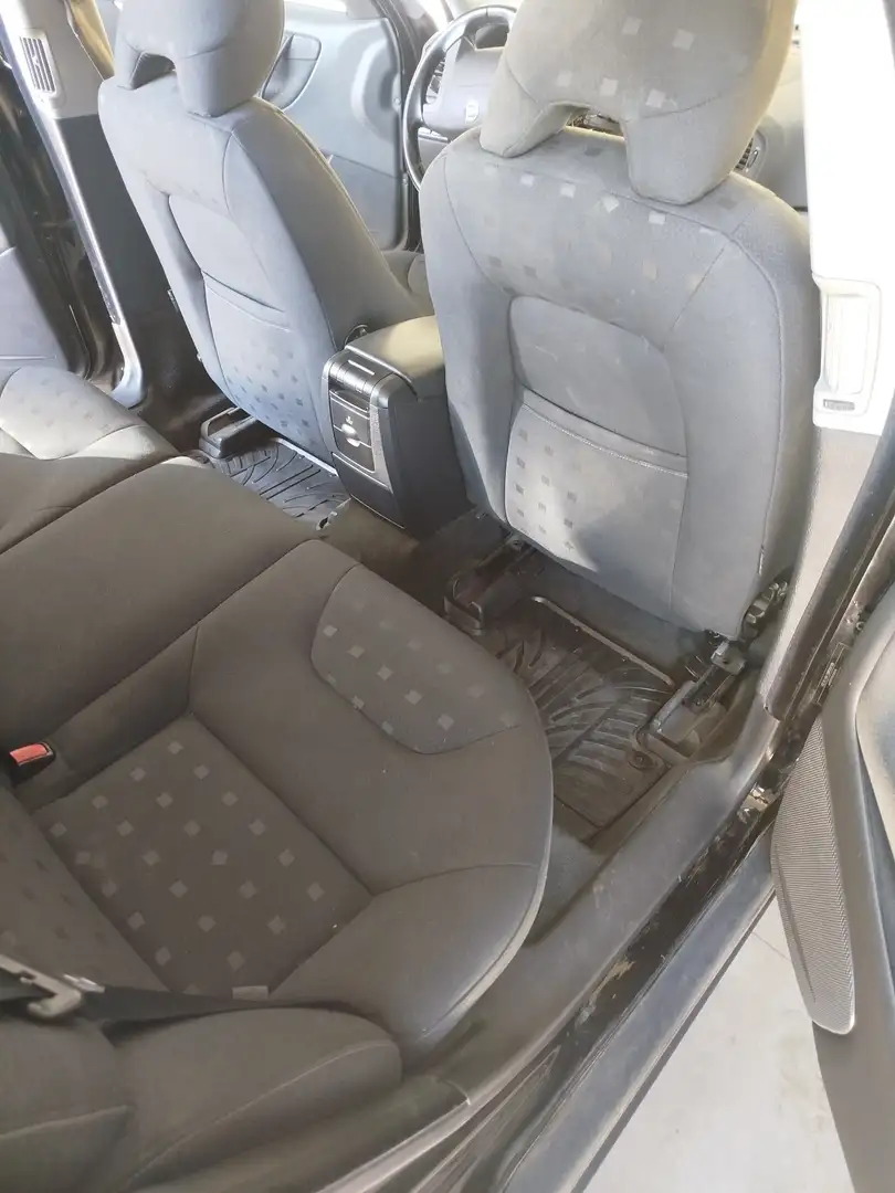 Volvo V70 2.4 D DPF Kinetic - 2