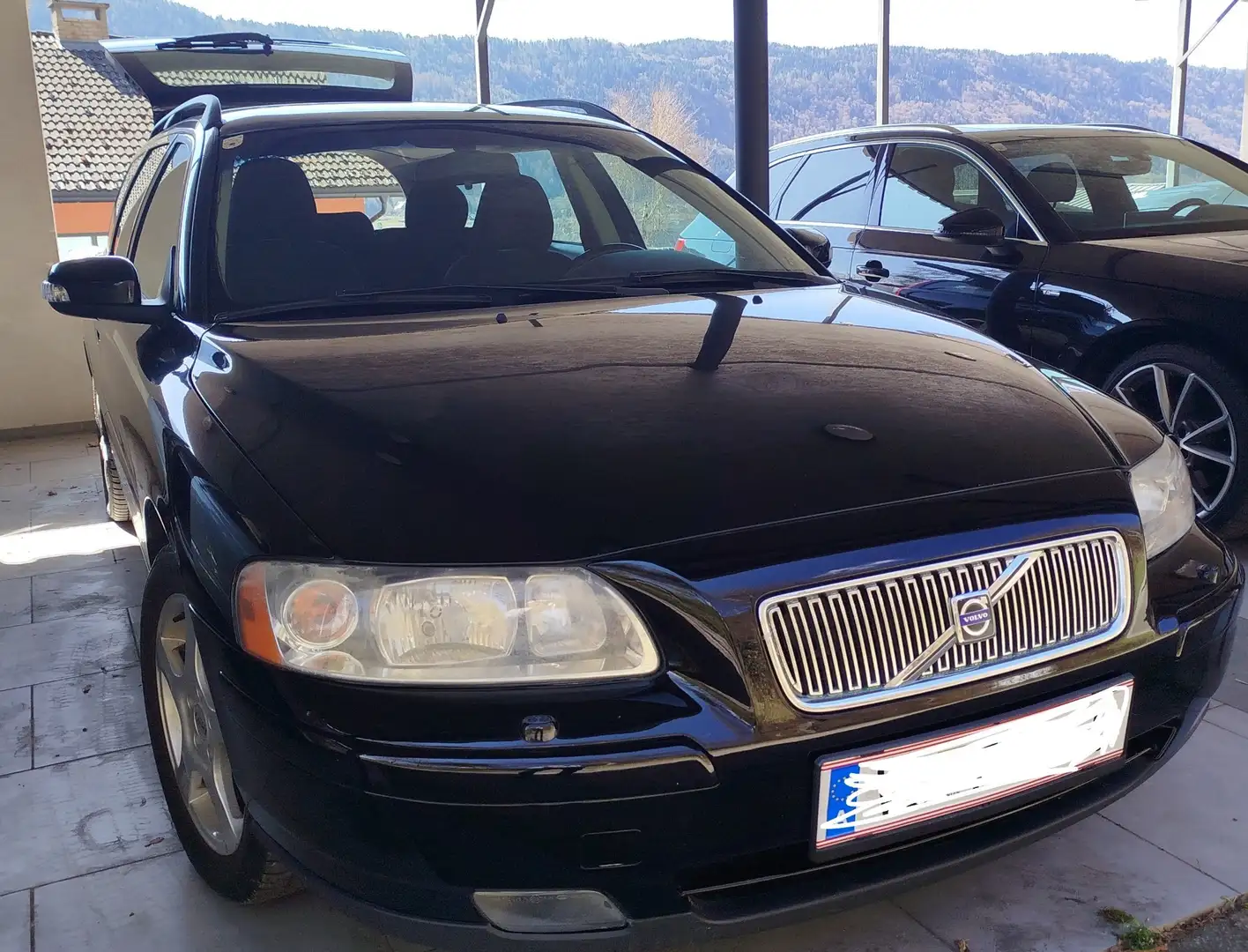 Volvo V70 2.4 D DPF Kinetic - 1