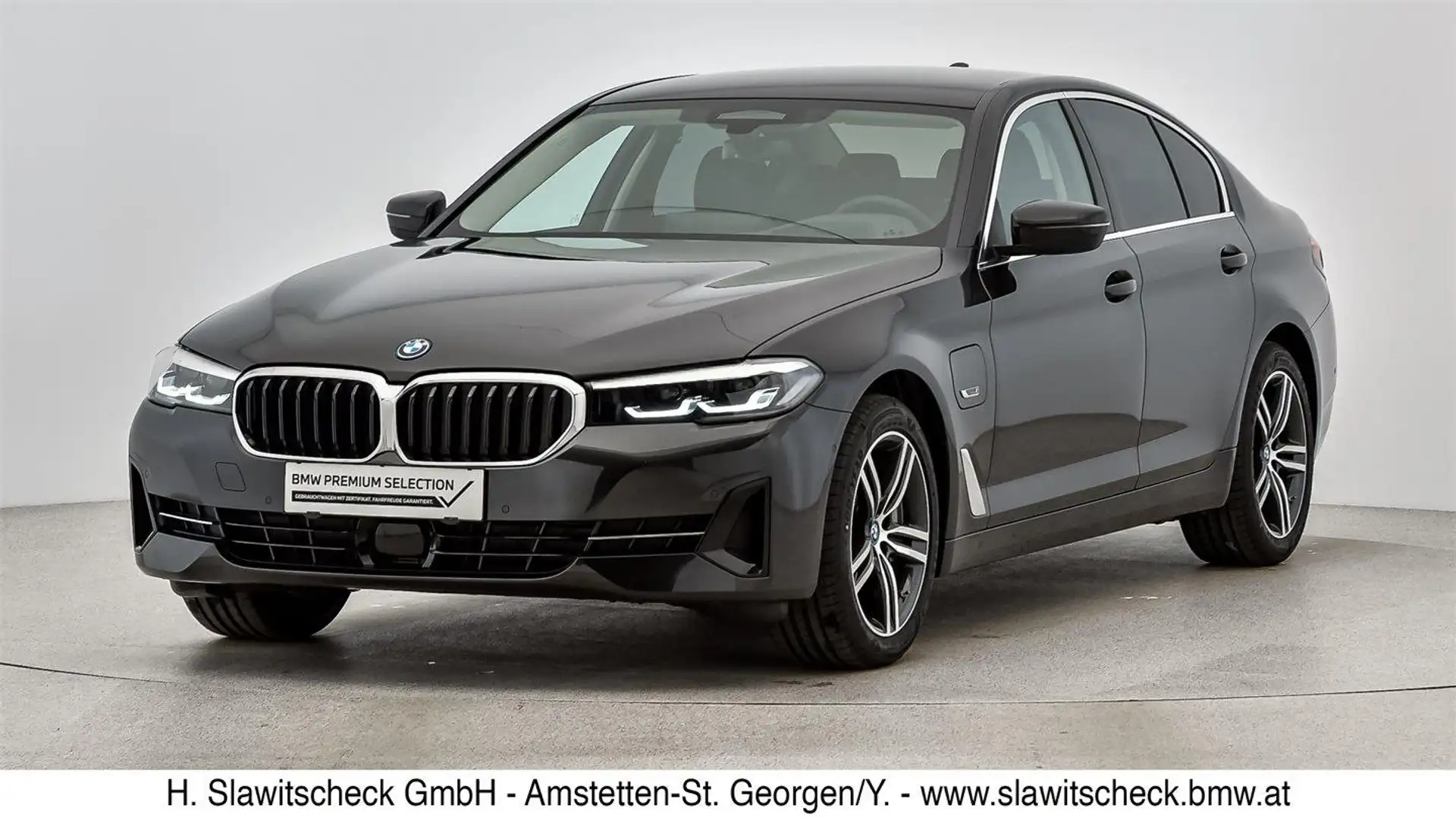 BMW 530 e xDrive G30 Grau - 1