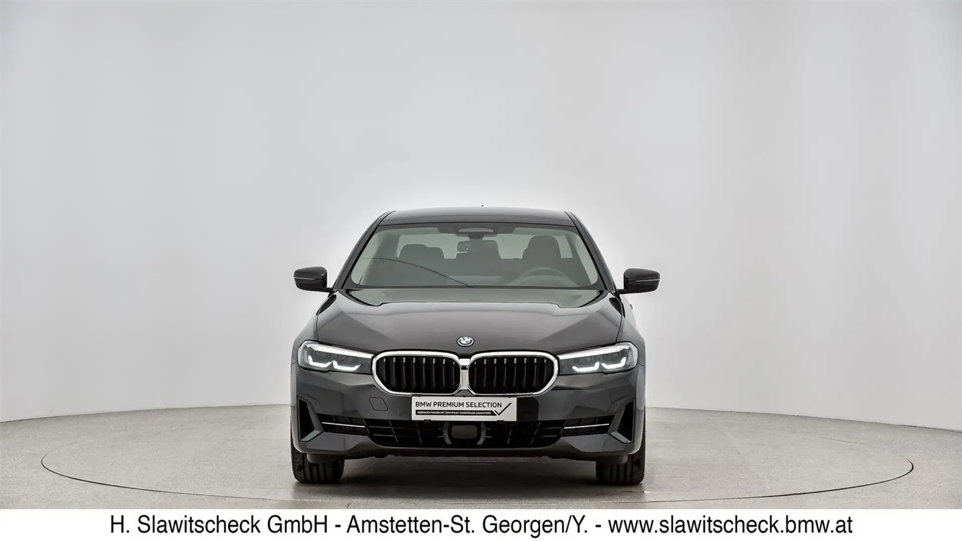 BMW 530 e xDrive G30 Grau - 2