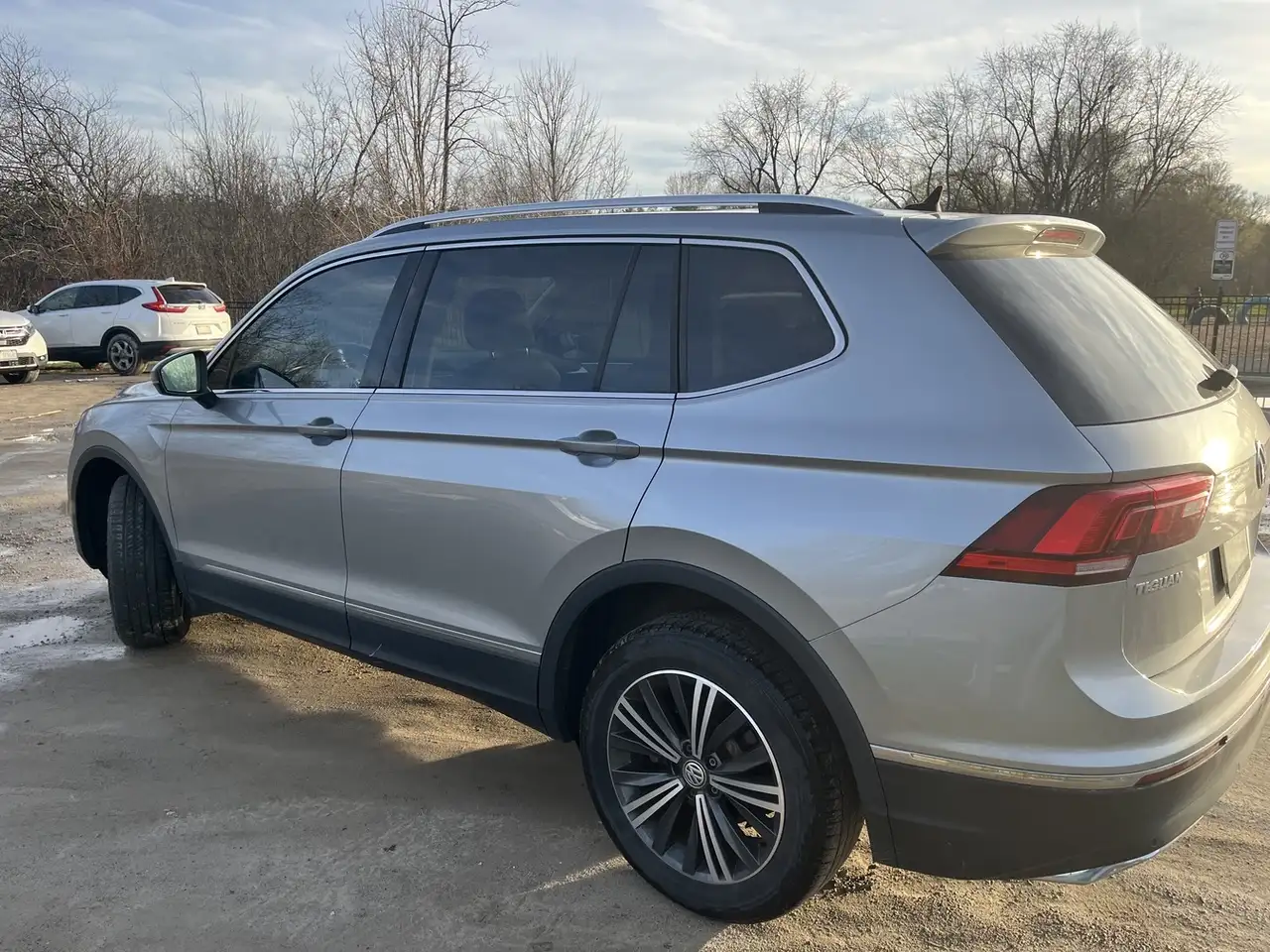 Volkswagen Tiguan снимка Volkswagen Tiguan
