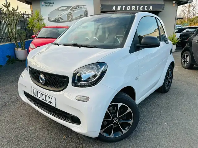 smart forTwo 1.0 70CV *UNICO PROPRIETARIO*TAGLIANDI MERCEDES*