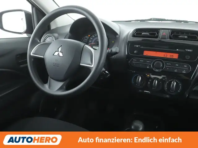 Mitsubishi Space Star view 13