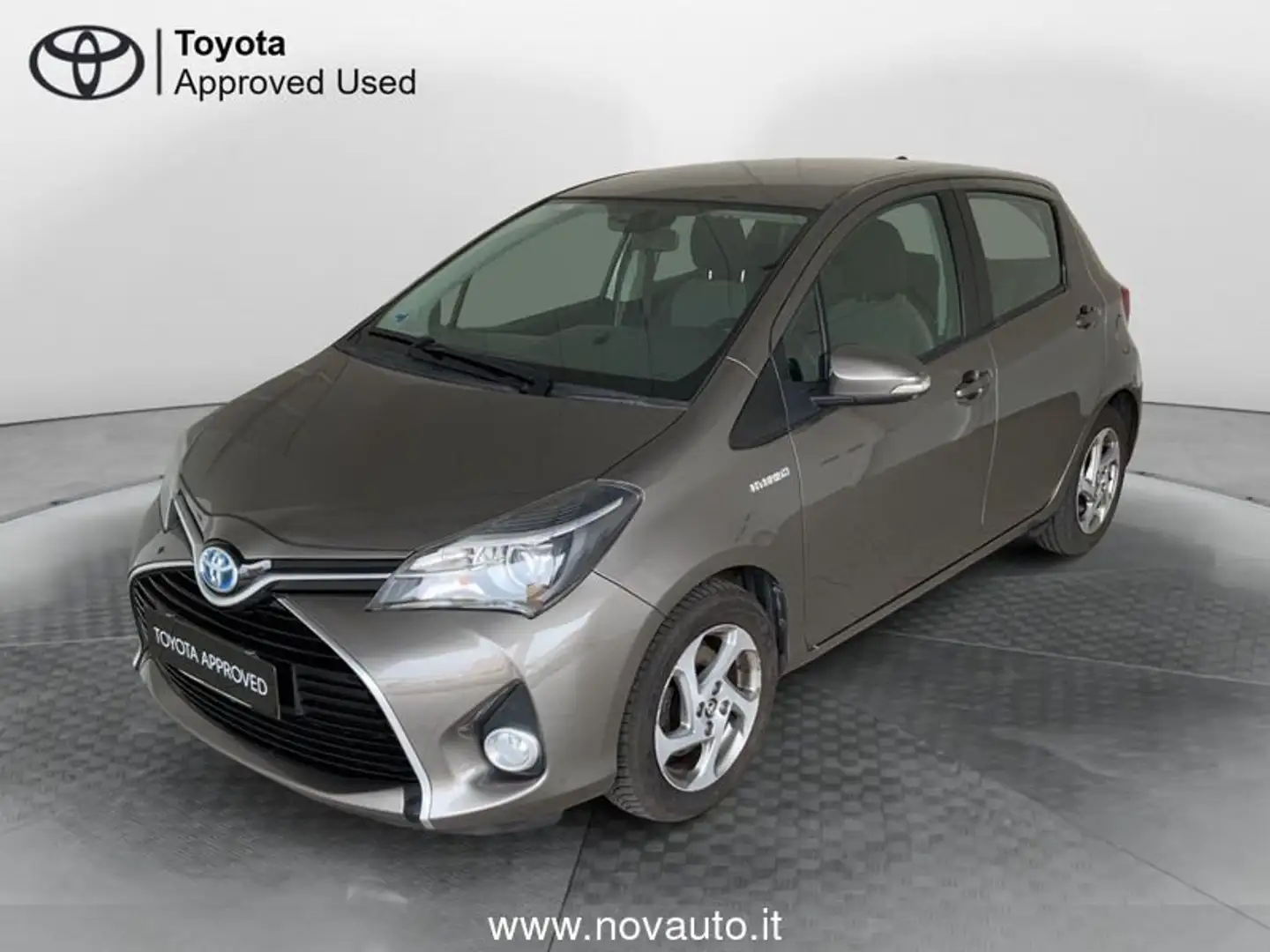 Toyota Yaris 3ª serie ACTIVE Bronze - 1