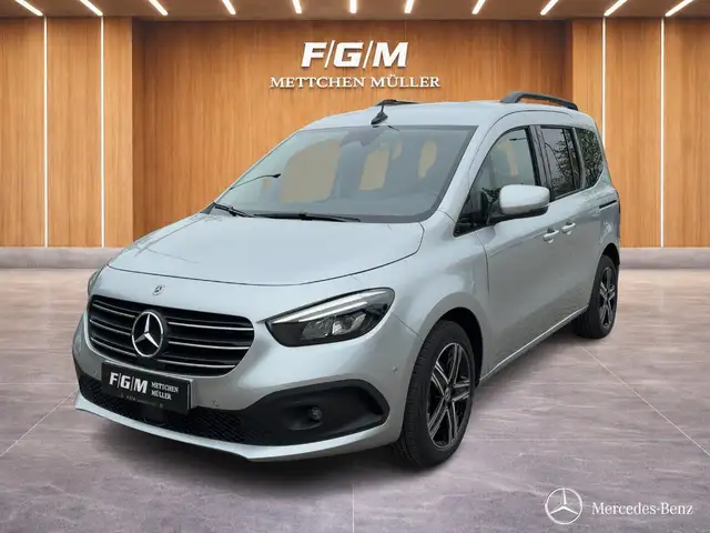 Mercedes-Benz T-Class d PROGRESSIVE NAVI+LED+AHK+KEYG+TOTWINKELA Edition/Navi/Keyless Go/Autom./Klima/Park Assist./Sitzhzg./Zusatzhz./BC/eFH.