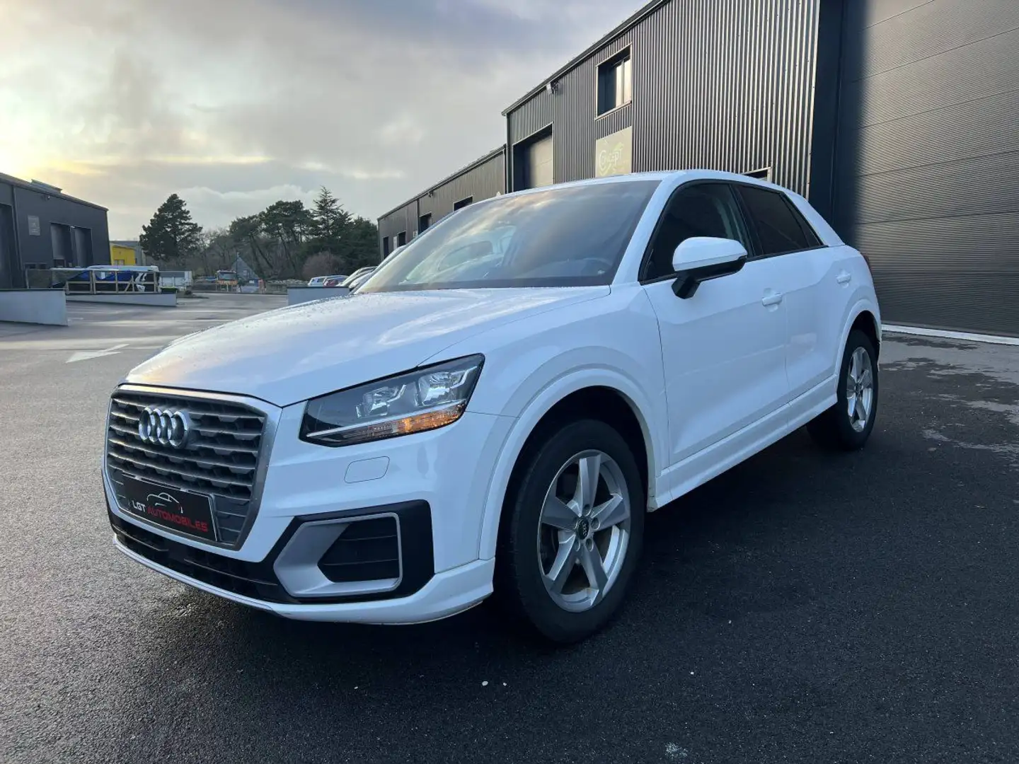 Audi Q2 1.6 TDI 116ch Sport Weiß - 1