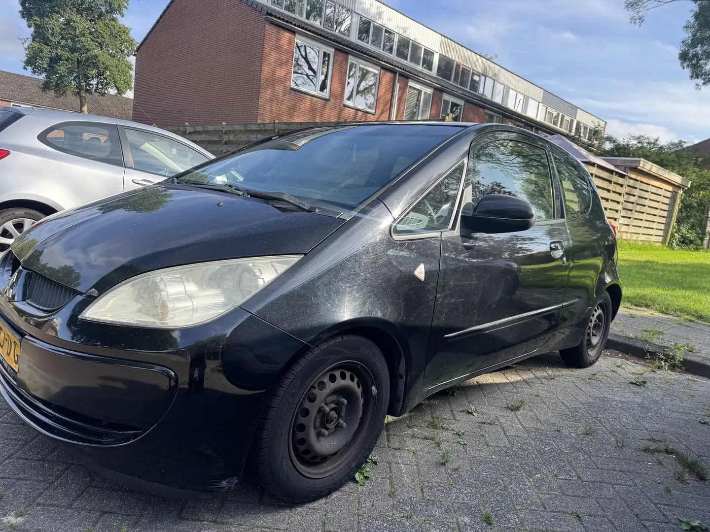 Mitsubishi Colt 1.3 Inform Noir - 2