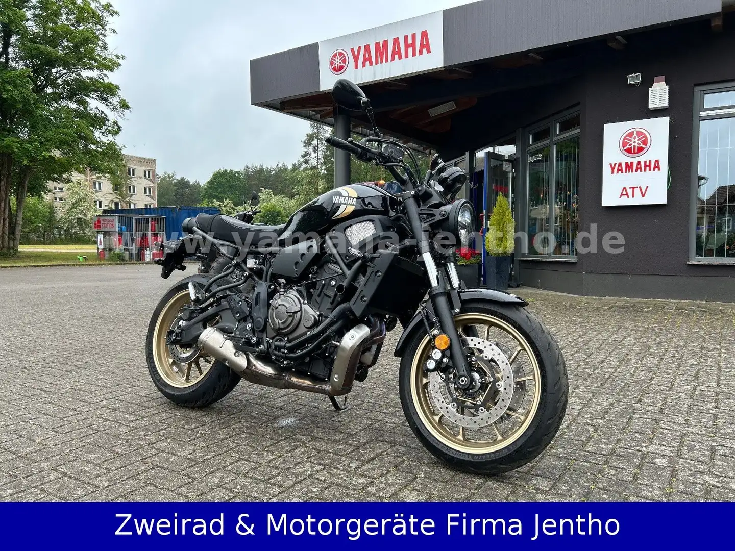 Yamaha XSR 700 Negro - 1