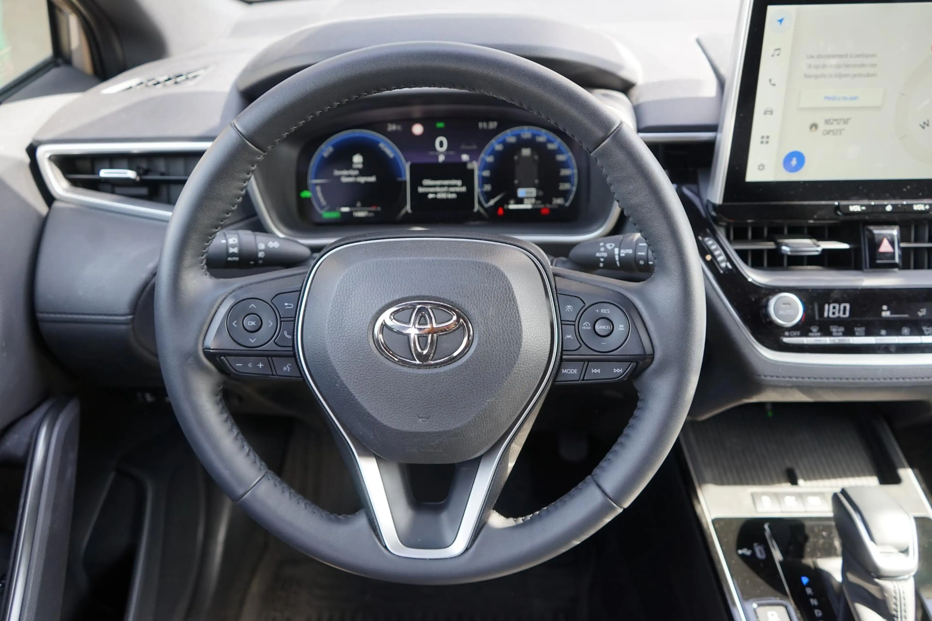 Toyota Corolla Cross Hybrid 140 Style Elektr.Achterklep| Stuurverwarmin — photo 10