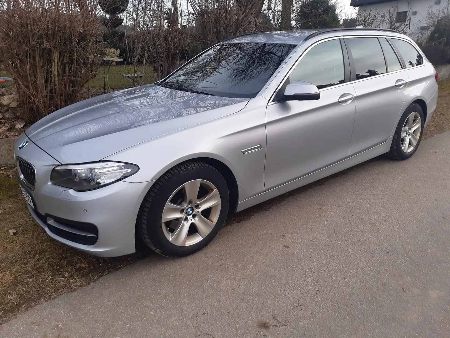 BMW 520 520d Touring Aut. - 1