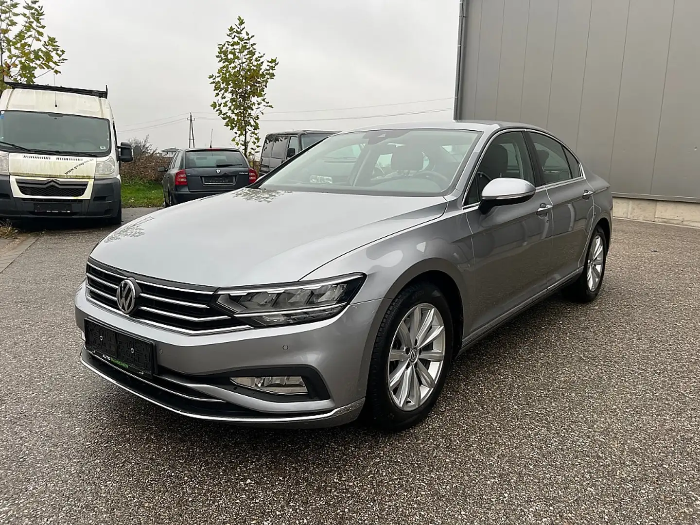 Volkswagen Passat Elegance 1,5 TSI DSG#Sitzhz#Tempomat#Multilenkr... Grau - 1