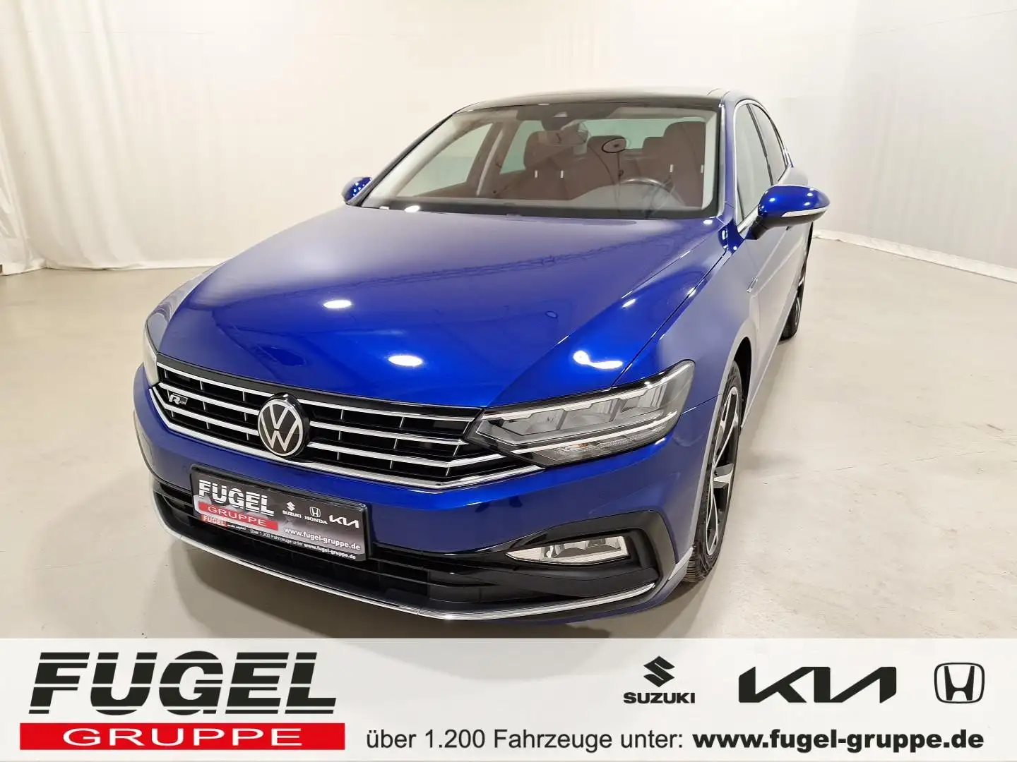 Volkswagen Passat 2.0 TDI R-Line Pano|Navi|LED Blau - 1