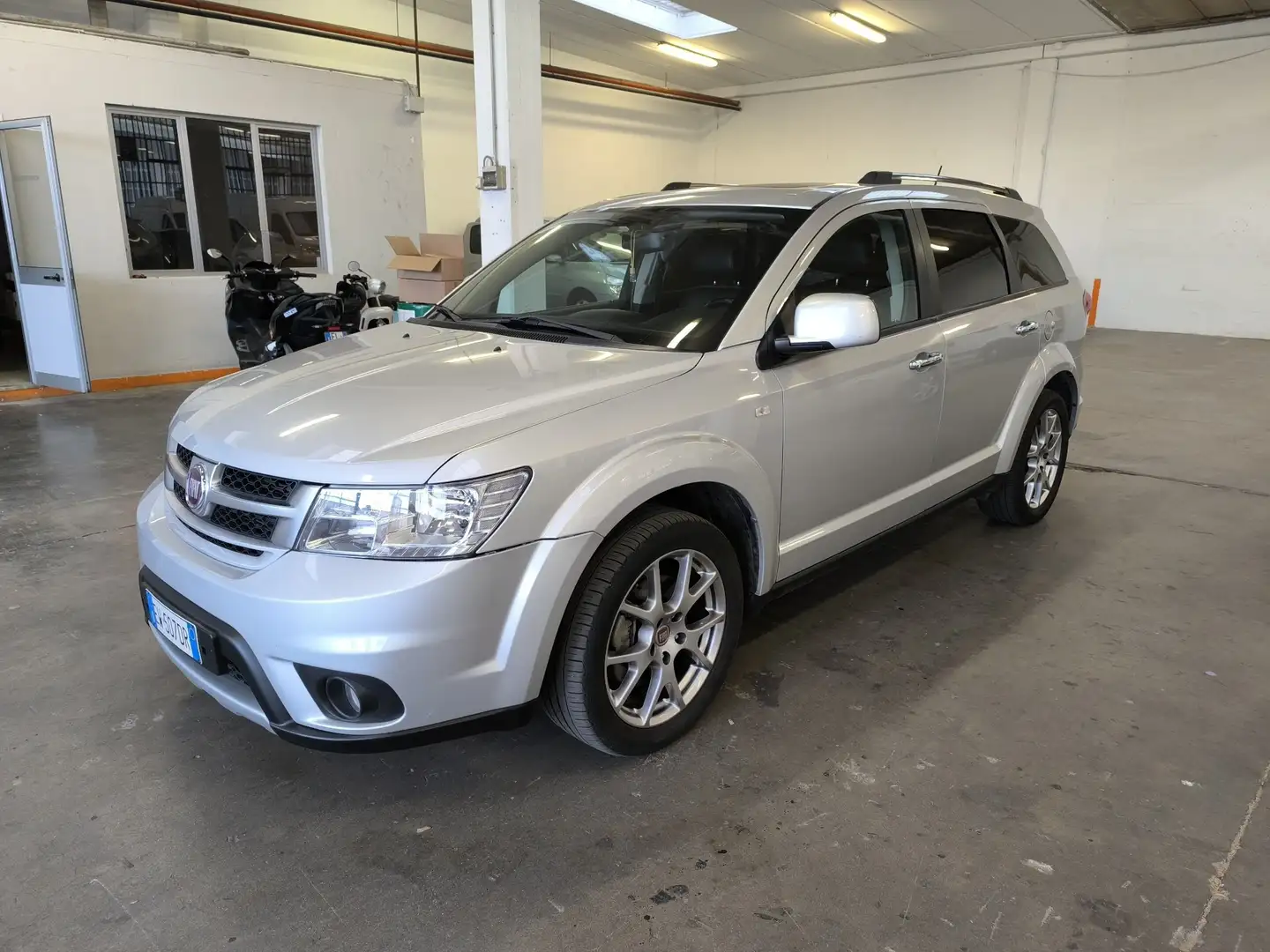 Fiat Freemont Freemont 2.0 mjt 16v Lounge 4x4 170cv auto E5+ Zilver - 1