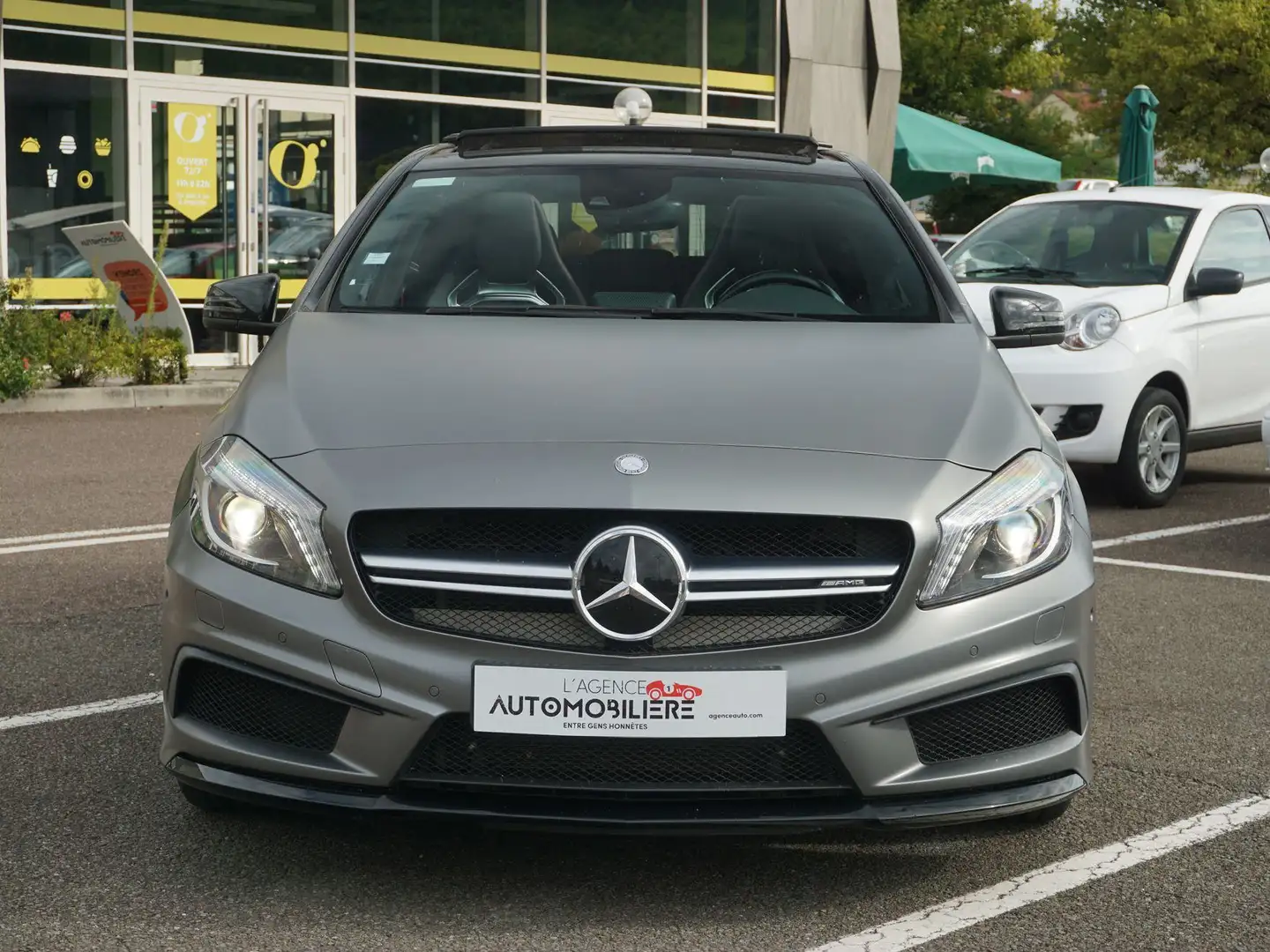 Mercedes-Benz A 45 AMG 2.0 i 16V Turbo 4MATIC 7G-DCT 360 cv Boîte Auto Grijs - 2