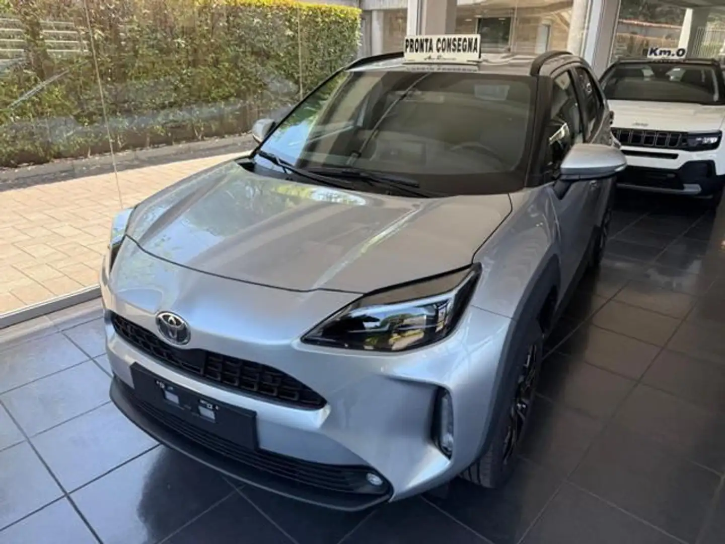 Toyota Yaris Cross 1.5 Hybrid 5P E-CVT Trend 116CV - Km Zero Argento - 2