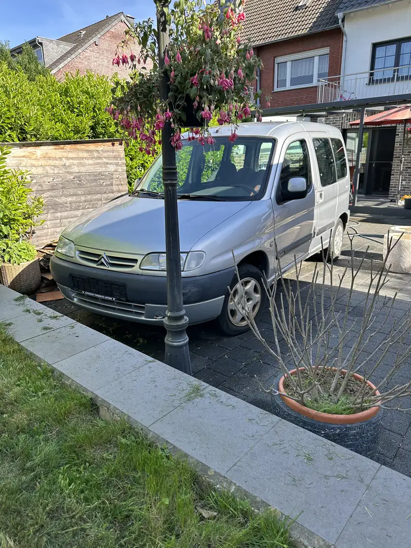 Citroen Berlingo Multispace 2.0 HDi Plateado - 1