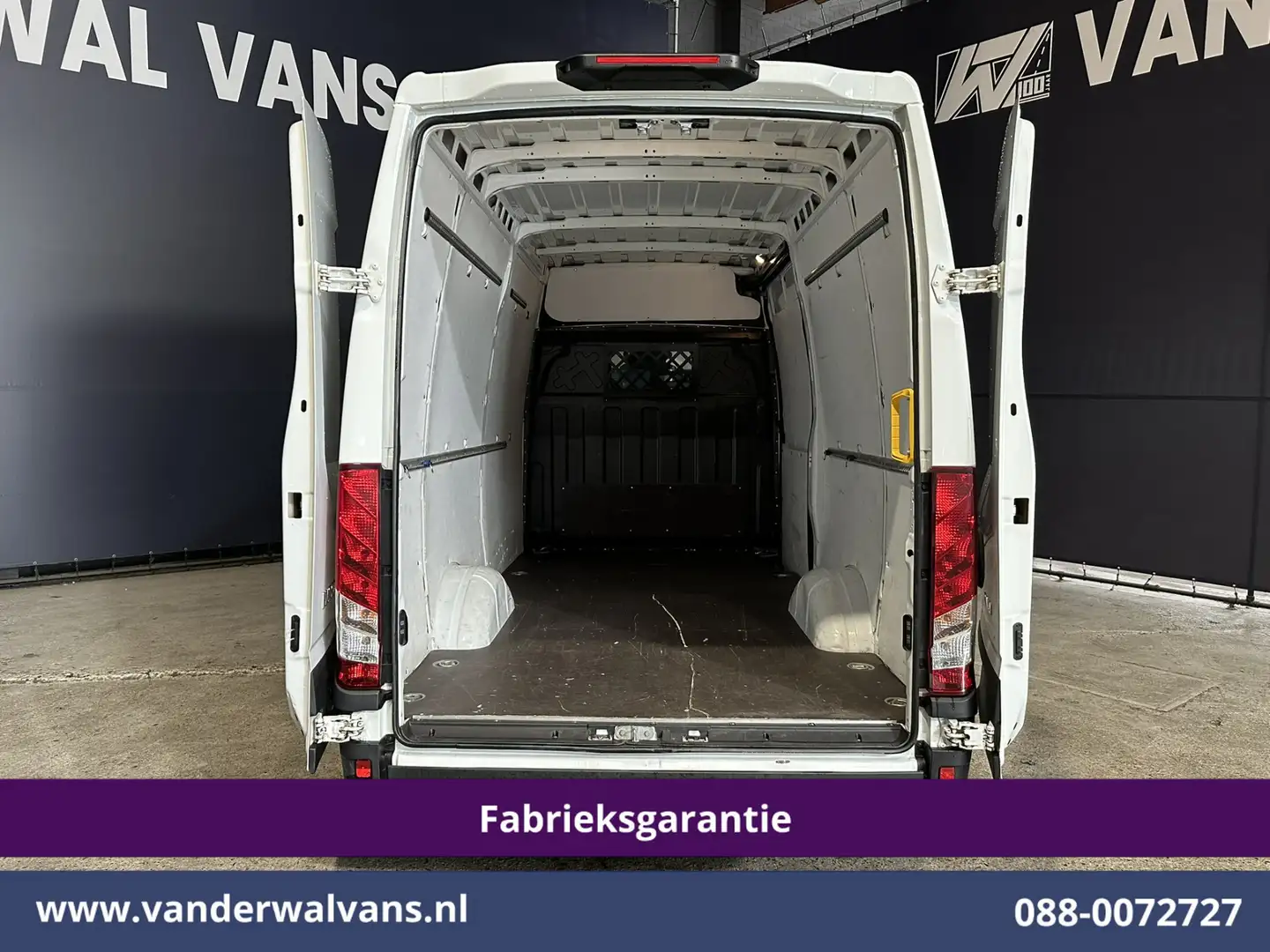 Iveco Daily 35S16V 157pk L2H2 Fabrieksgarantie Euro6 Airco | 3 Blanc - 2