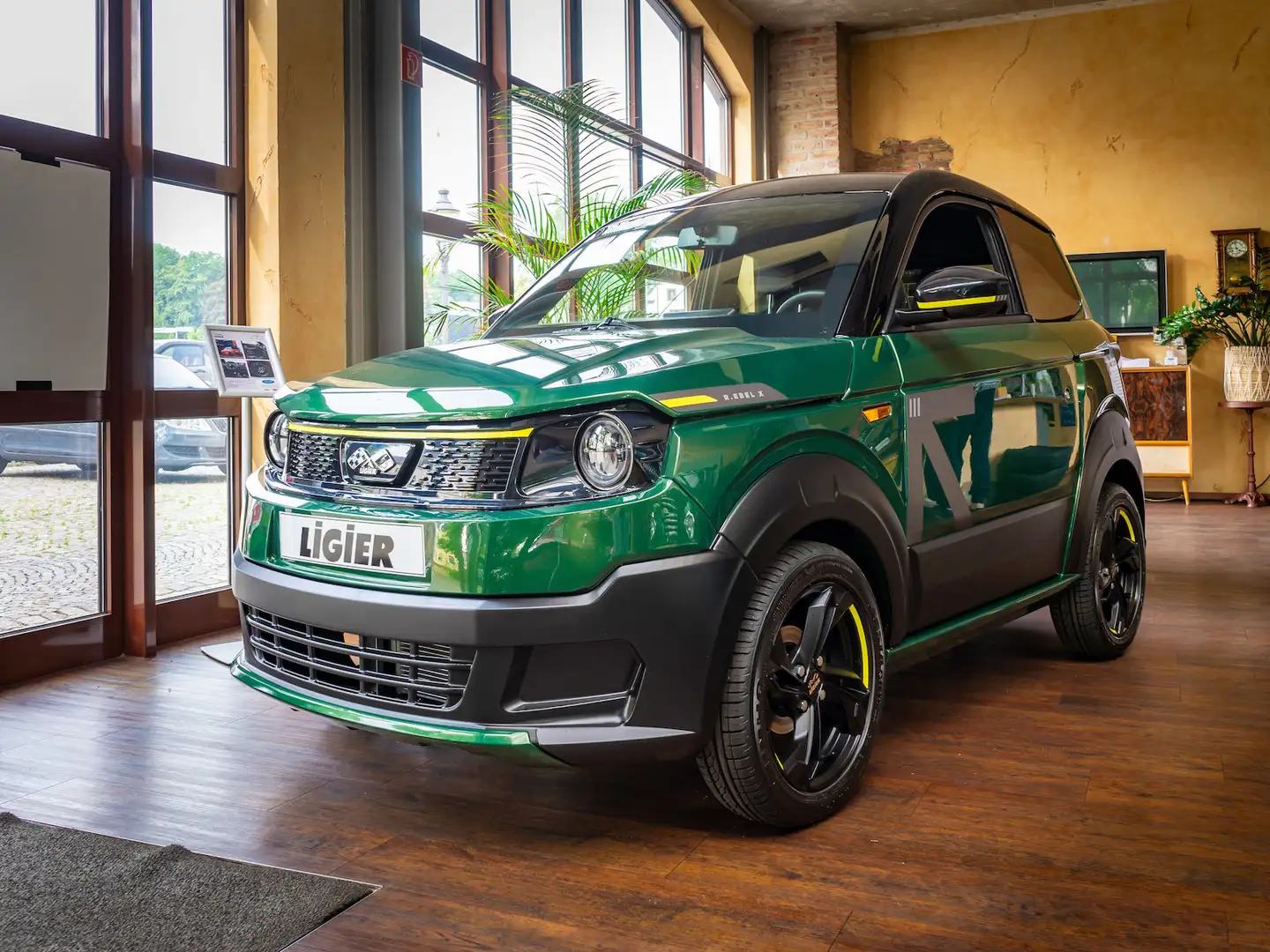 Ligier Myli R.EBEL X 12,42kWh 192km Klima/ Sitzh./Carpl/ Vert - 2