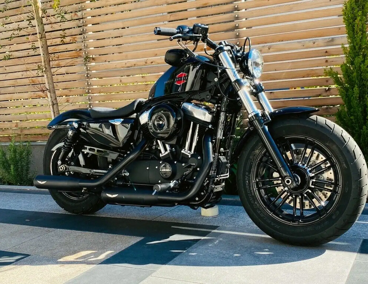 Harley-Davidson Sportster Forty Eight Negru - 1