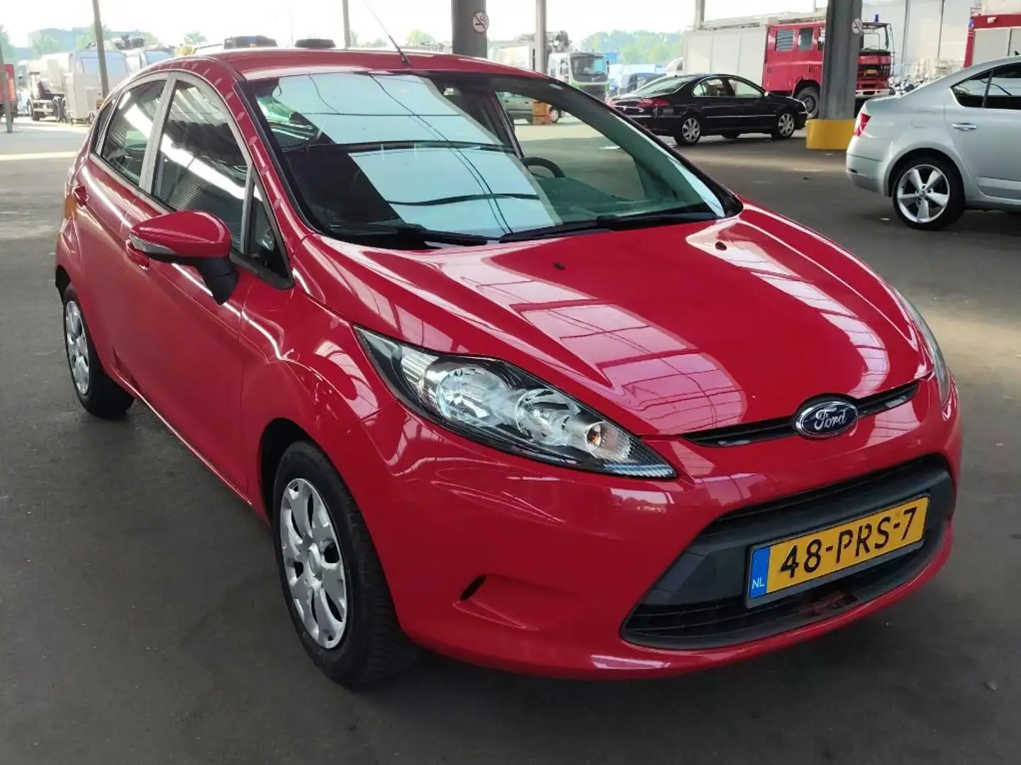 Ford Fiesta 1.6 TDCi ECOnetic Red - 2