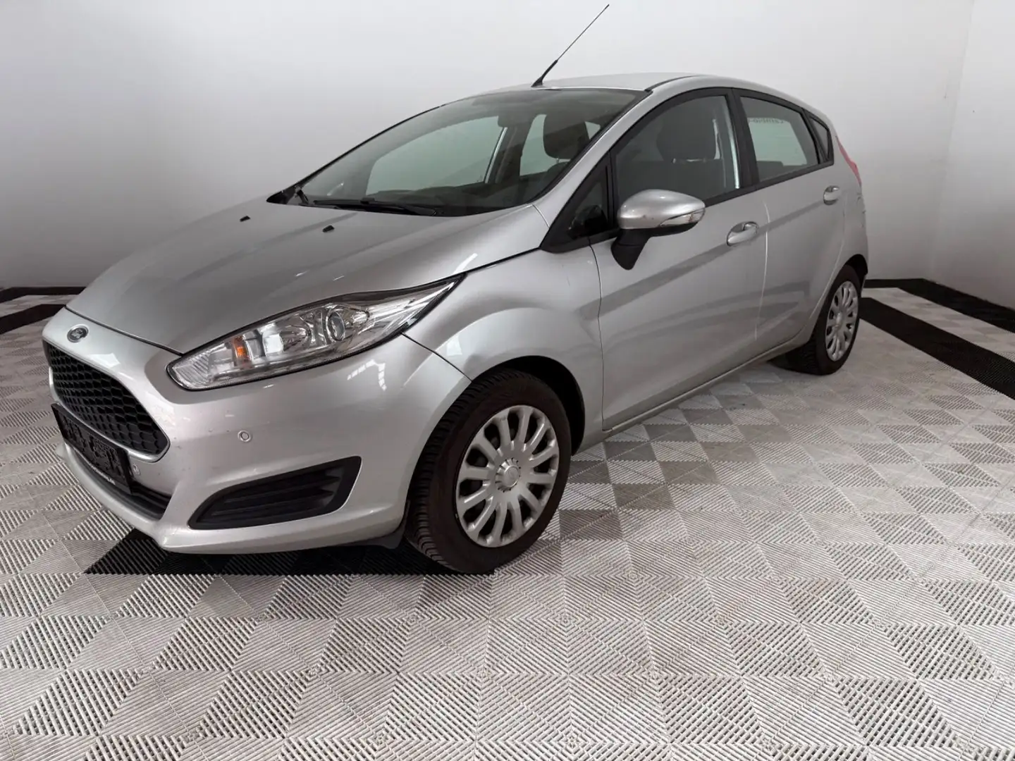 Ford Fiesta 1,0 °Navi°Klima°1 Hand°201°Tüv 12/25 Grau - 1