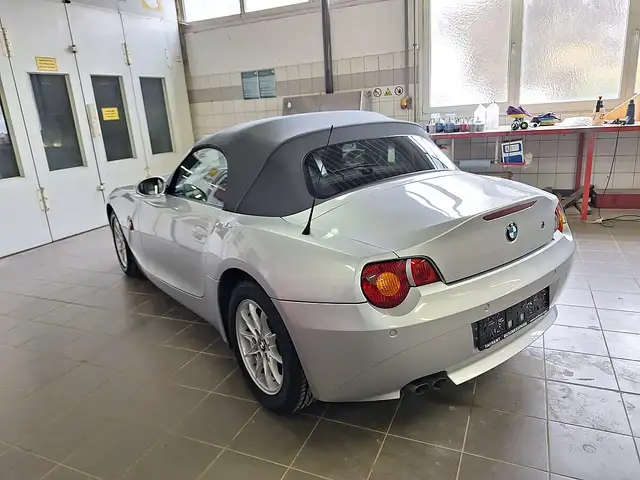 BMW Z4 view 12