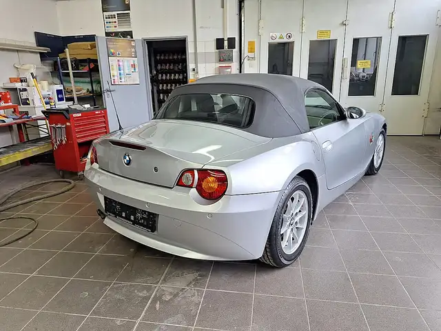 BMW Z4 view 11
