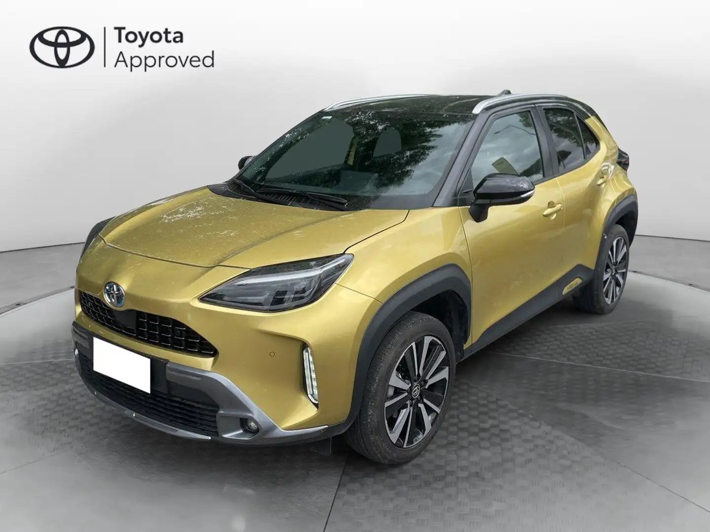 Toyota Yaris Cross 1.5 Hybrid 5p. E-CVT Premiere Oro - 1