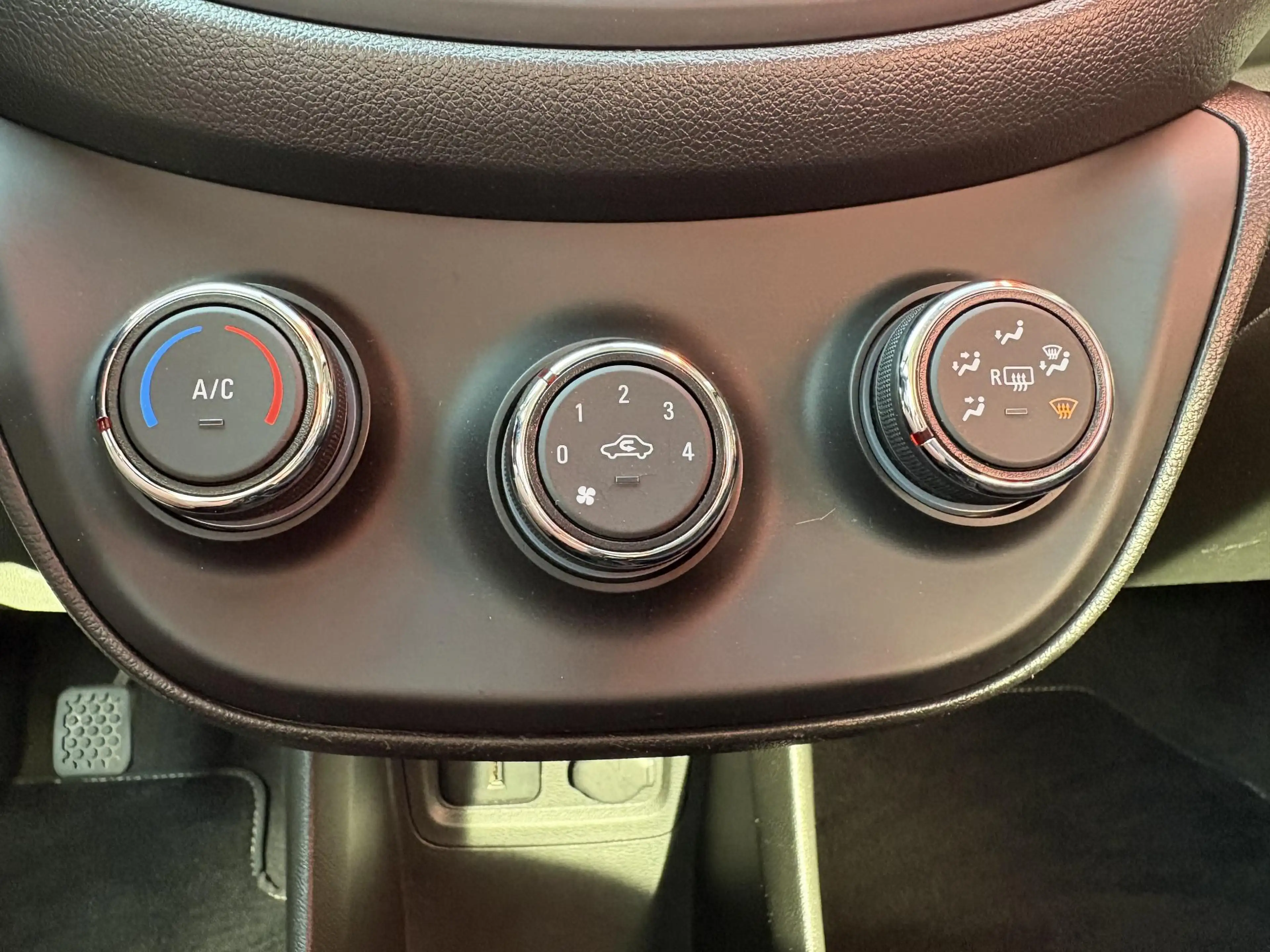 Opel Karl 1.0 ecoFLEX Edition — photo 20