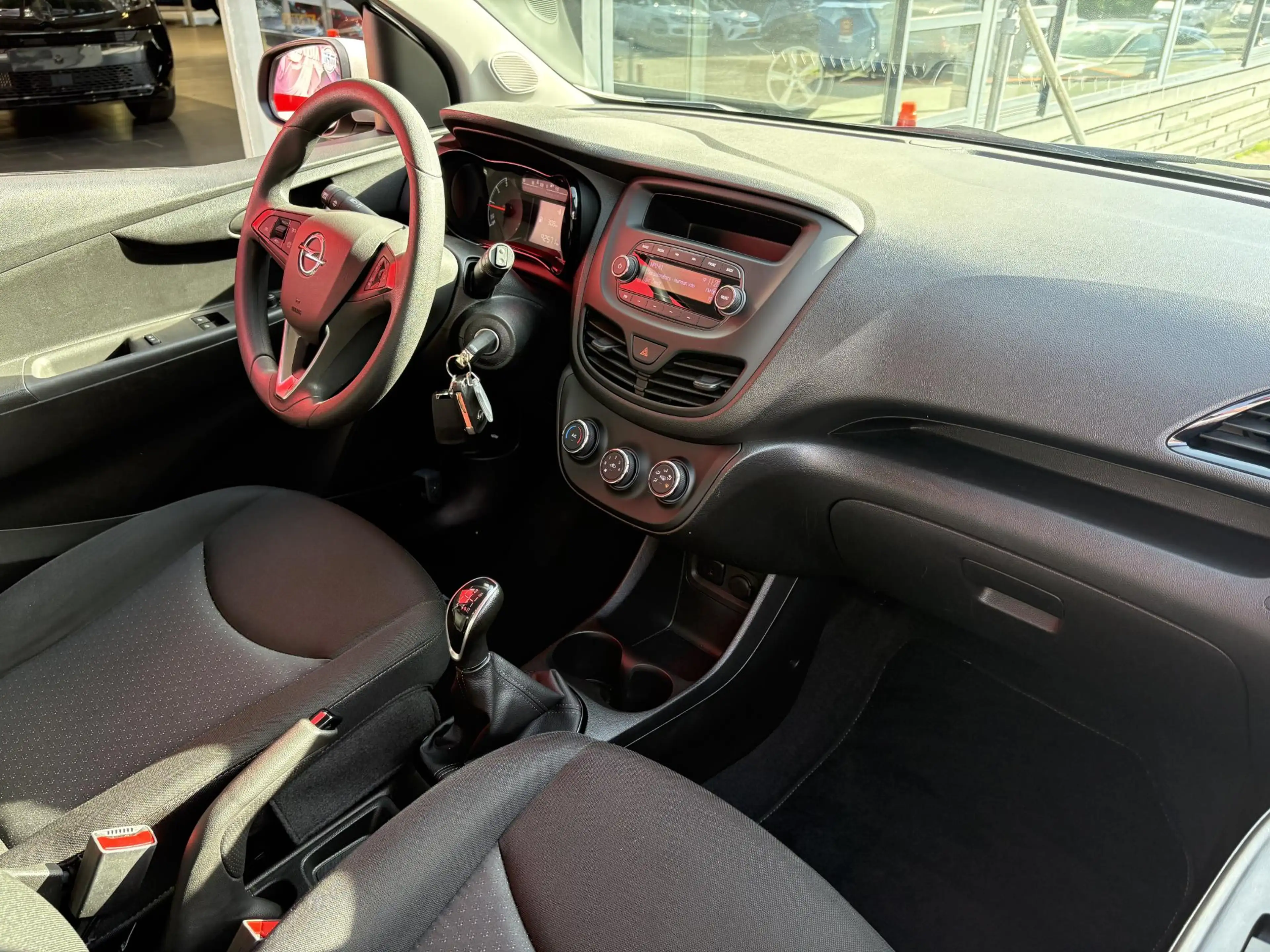 Opel Karl 1.0 ecoFLEX Edition — photo 11