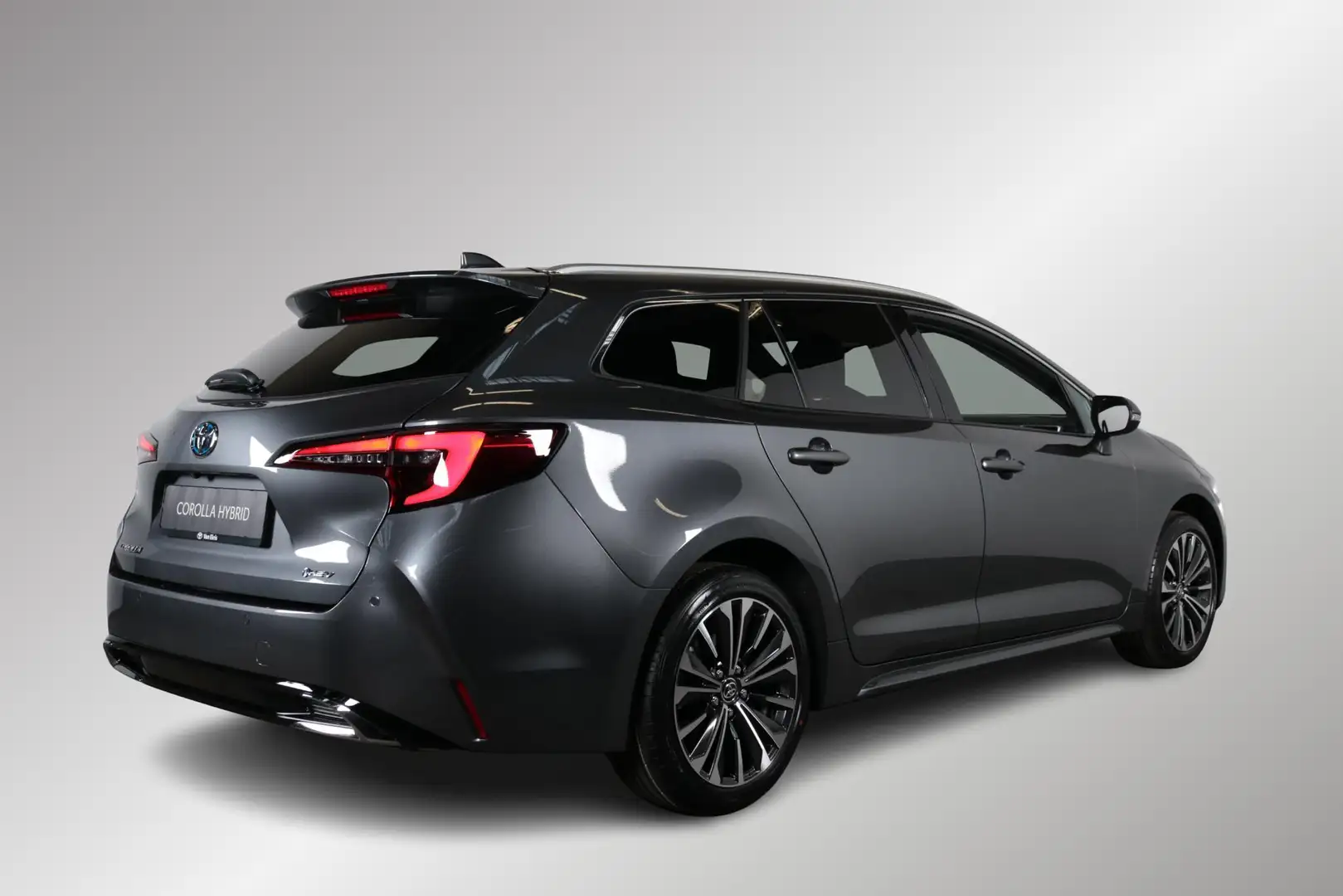 Toyota Corolla Hybrid 140 Dynamic, Trekhaak , Nieuw en direct lev Grijs - 2