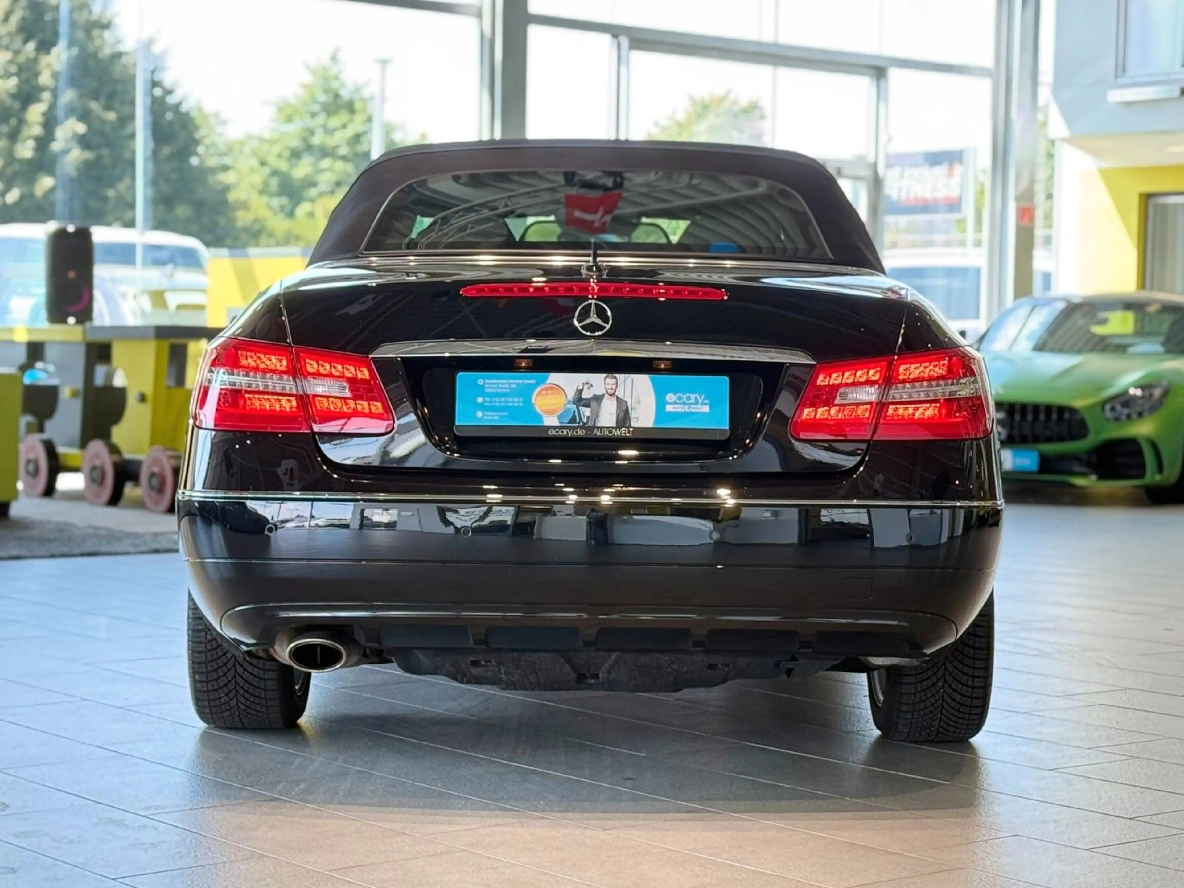 Mercedes-Benz E 250 Cabrio CGI TOP-Zustand*Navi*Leder*PDC* — photo 5