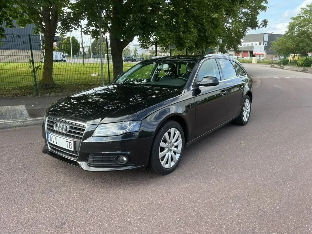 Audi A4 avant amition luxe 2.0 tdi 143 ch multit