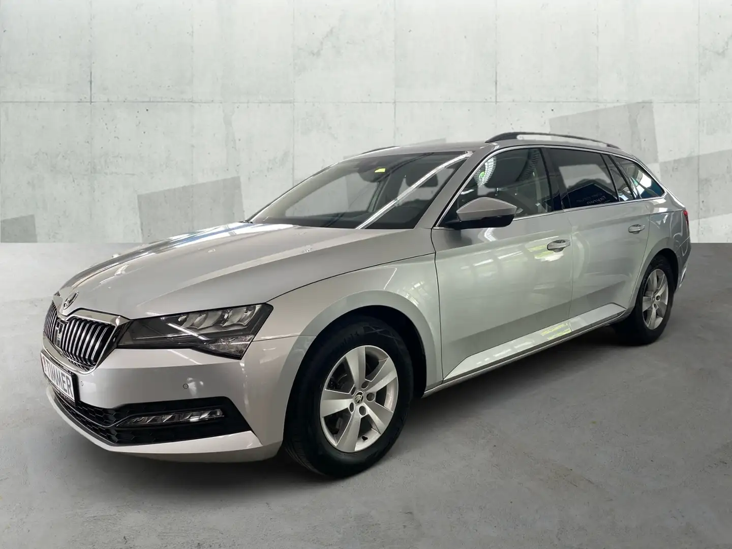 Skoda Superb Combi 2.0 TDI DSG *AHK *ACC *VIRTUAL *RKAM * Silber - 2