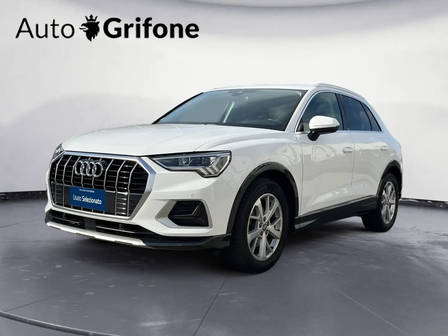 Audi Q3 35 TFSI S tronic Business Blanc - 1