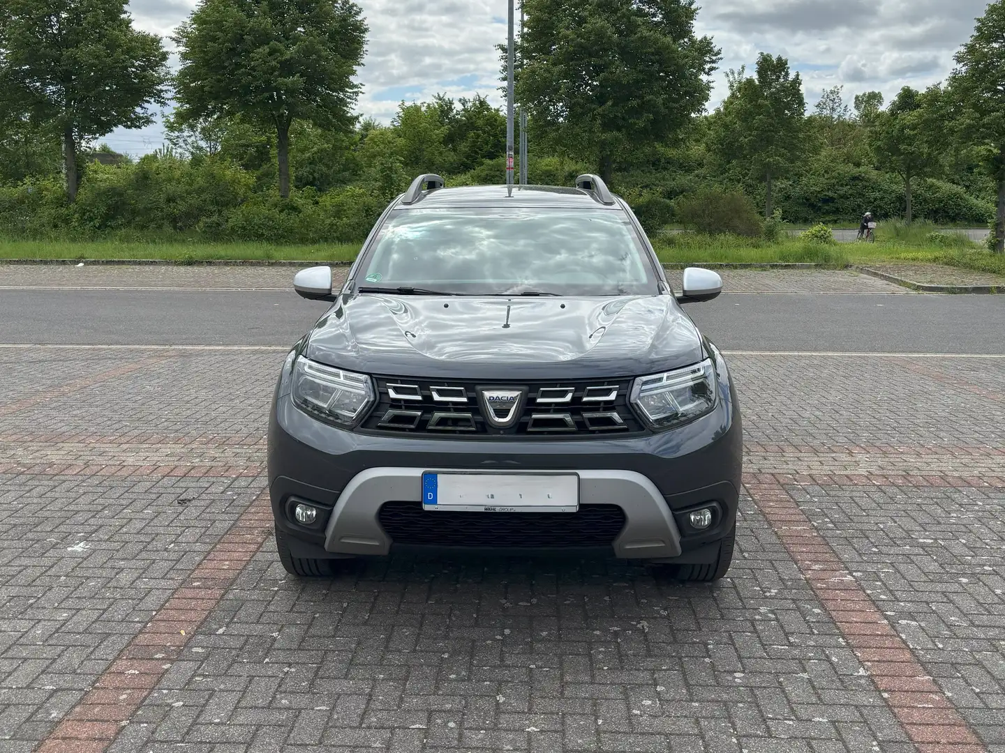 Dacia Duster Duster TCe 150 EDC 2WD Prestige Grau - 2