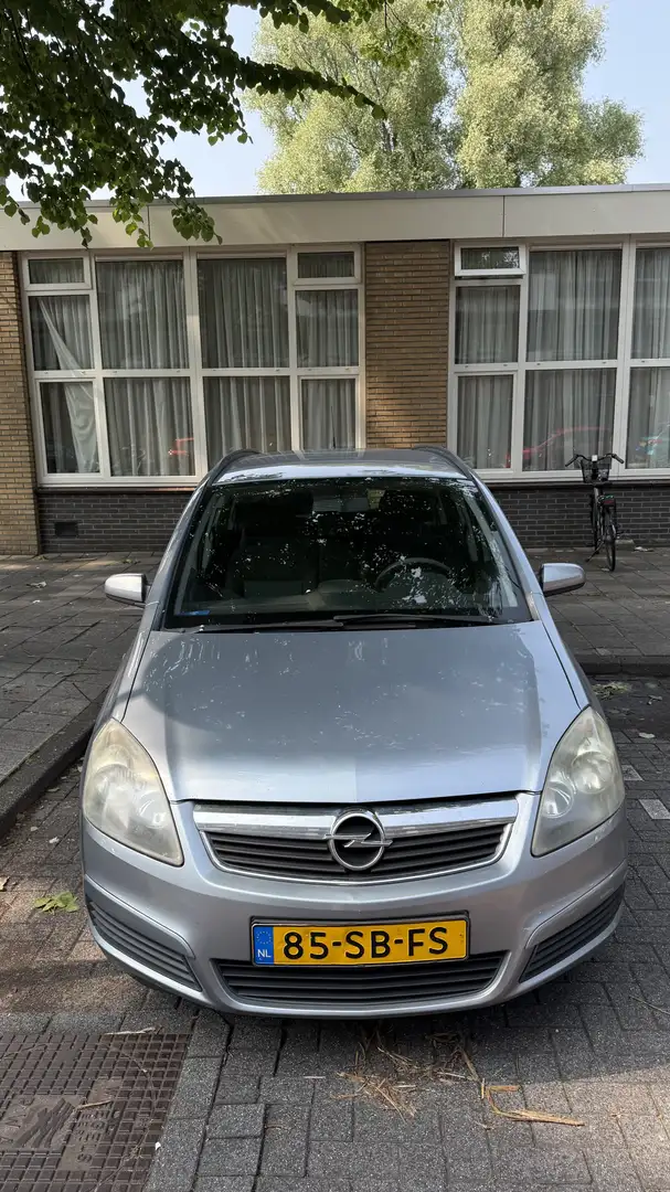 Opel Zafira 1.6 Enjoy (heel mooie auto met goede onderhoud Grijs - 1