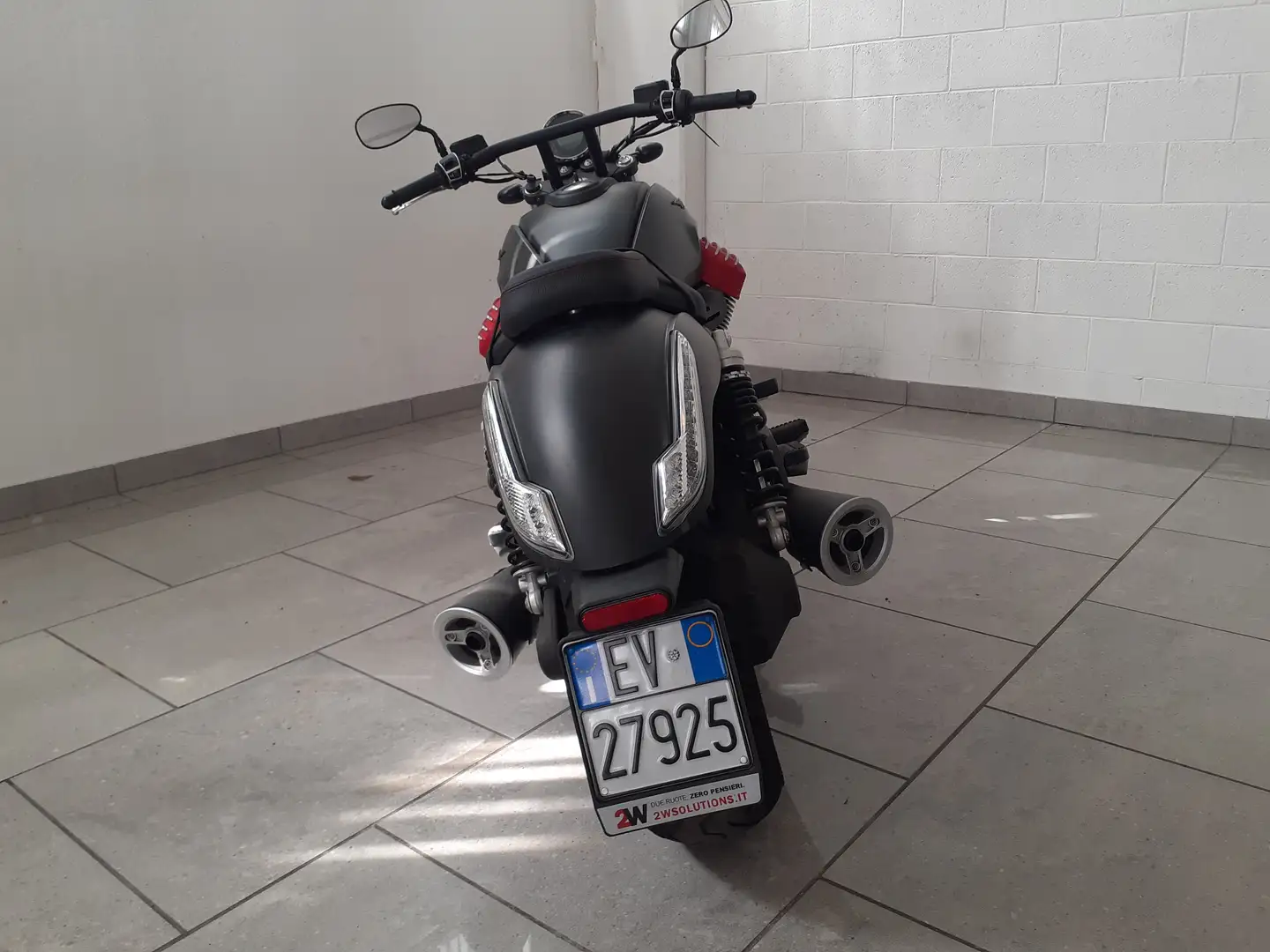 Moto Guzzi Audace carbon - 2