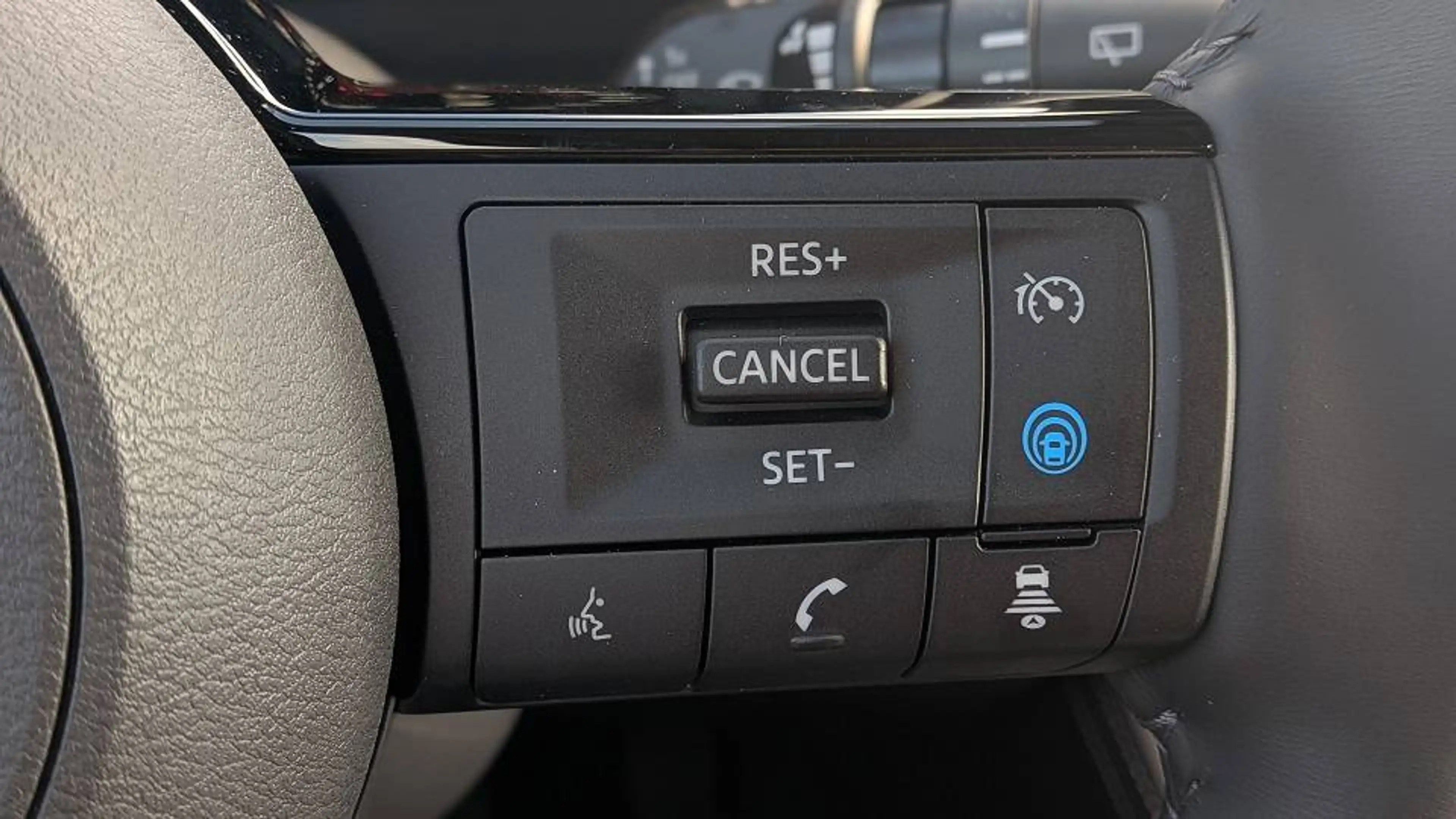 Nissan X-Trail X-Trail e-Power 1.5 VC-T e-POWER e-4ORCE Tekna — photo 10