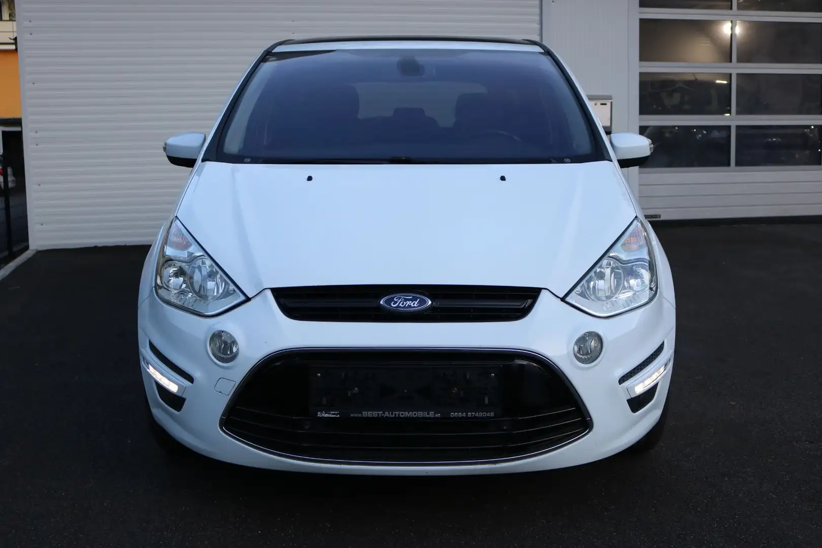 Ford S-Max Titanium .FIX PREIS. NUR FÜR EXPORT ODER HÄNDLER Weiß - 2