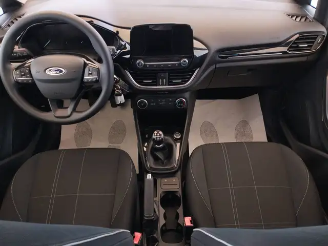 Ford Fiesta view 7