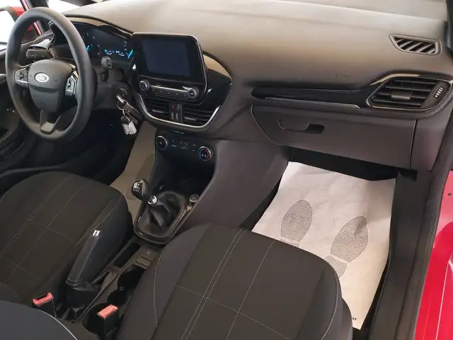 Ford Fiesta view 14