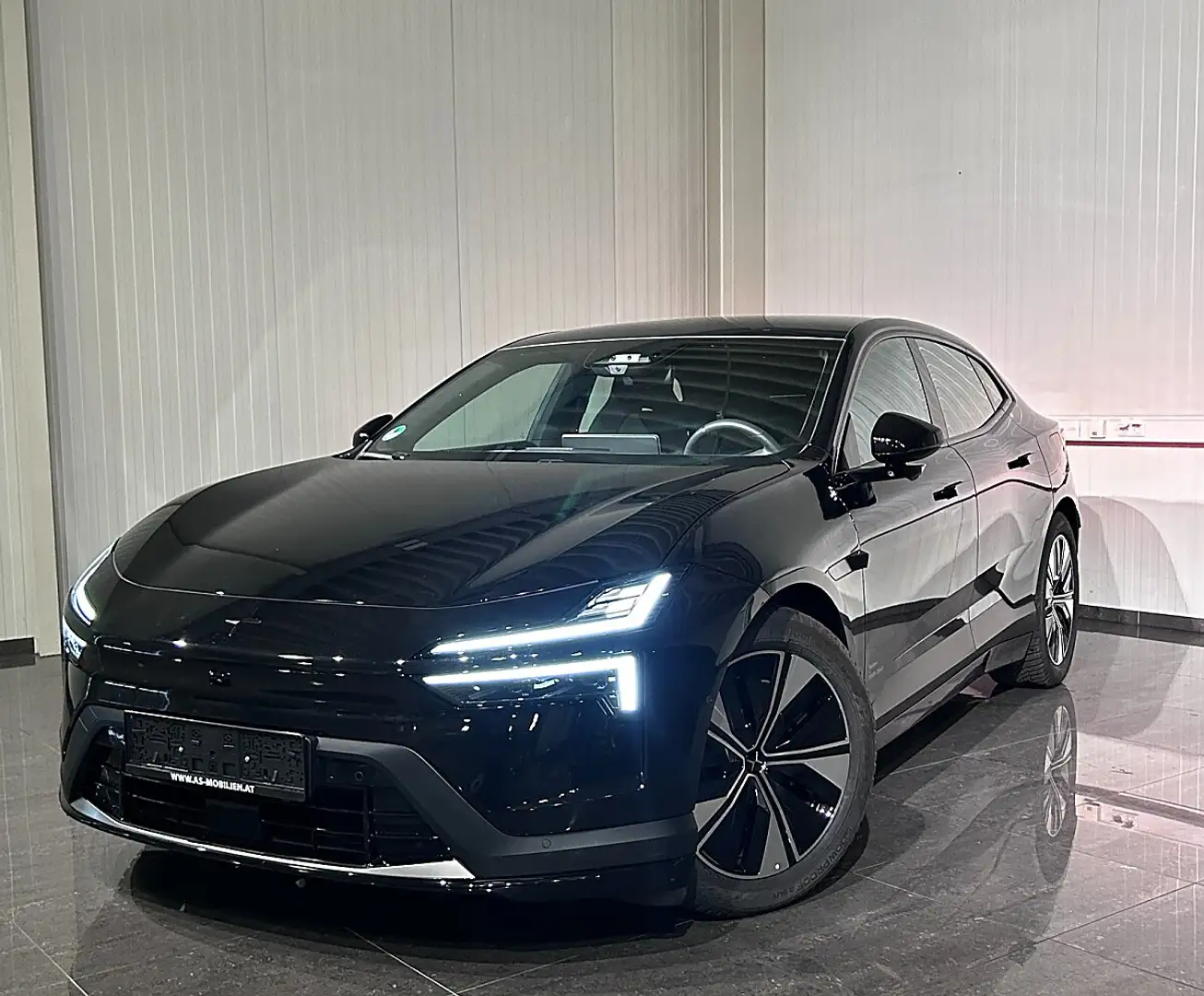 Polestar 4 Long Range 94kWh Single Motor Prime Schwarz - 2