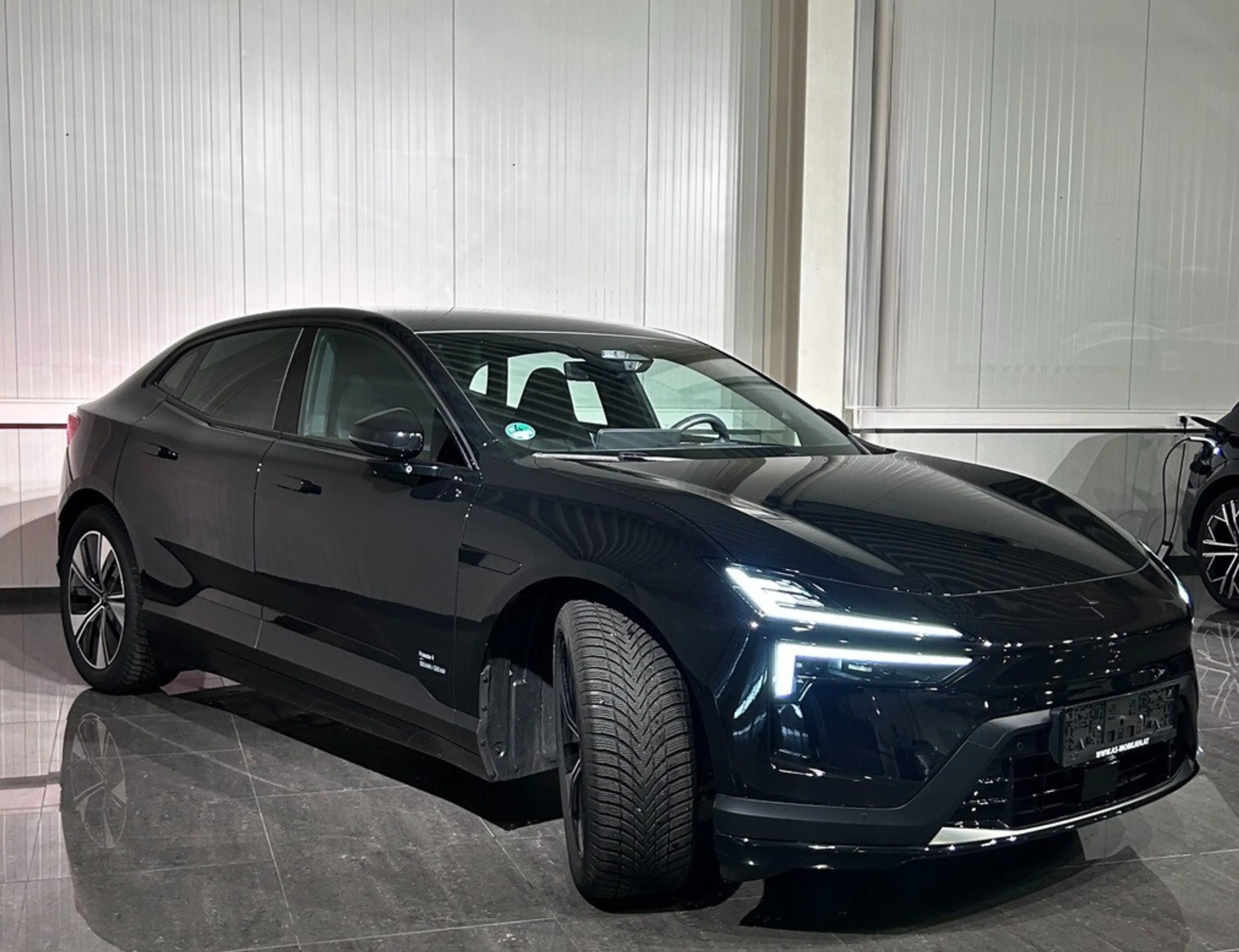 Polestar 4 Long Range 94kWh Single Motor Prime — photo 3