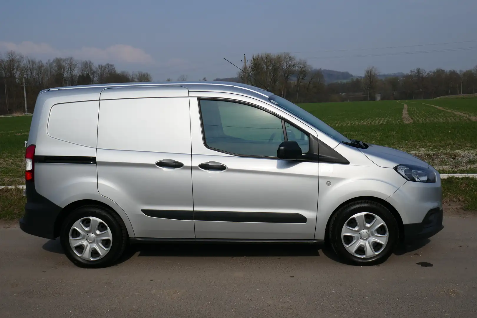 Ford Transit Courier Trend Silber - 2