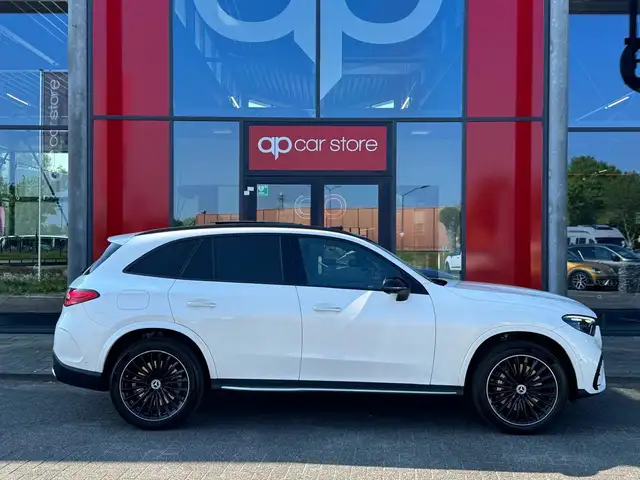 Mercedes-Benz GLC view 6