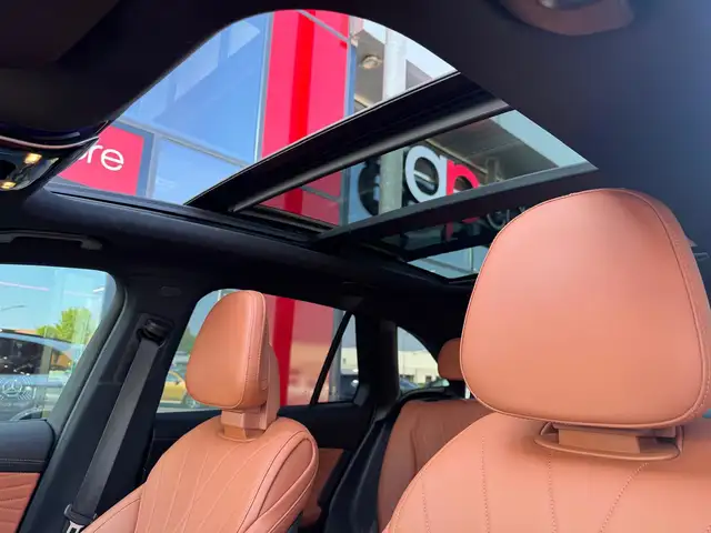 Mercedes-Benz GLC view 13